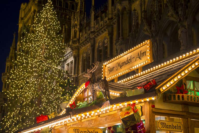 Recorriendo el mercadillo de Marienplatz